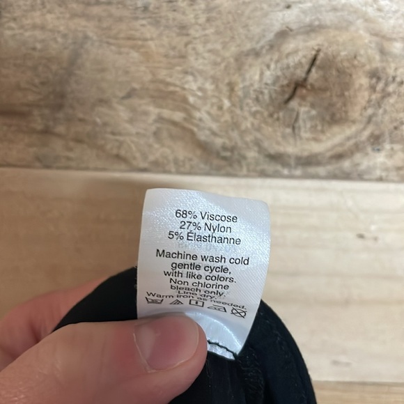 J. Crew size 12 Black Super Soft and Stretchy Mini Skirt with Back Zip Closure - Picture 7 of 7